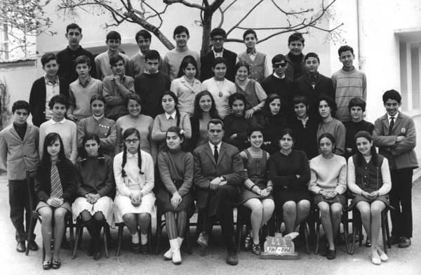 r_1967-1968_4eme 3.jpg - Lycée Regnault -1967 68, 4ème 3 -Tanger/Maroc.  Photos communiquées par Benoît Mari   